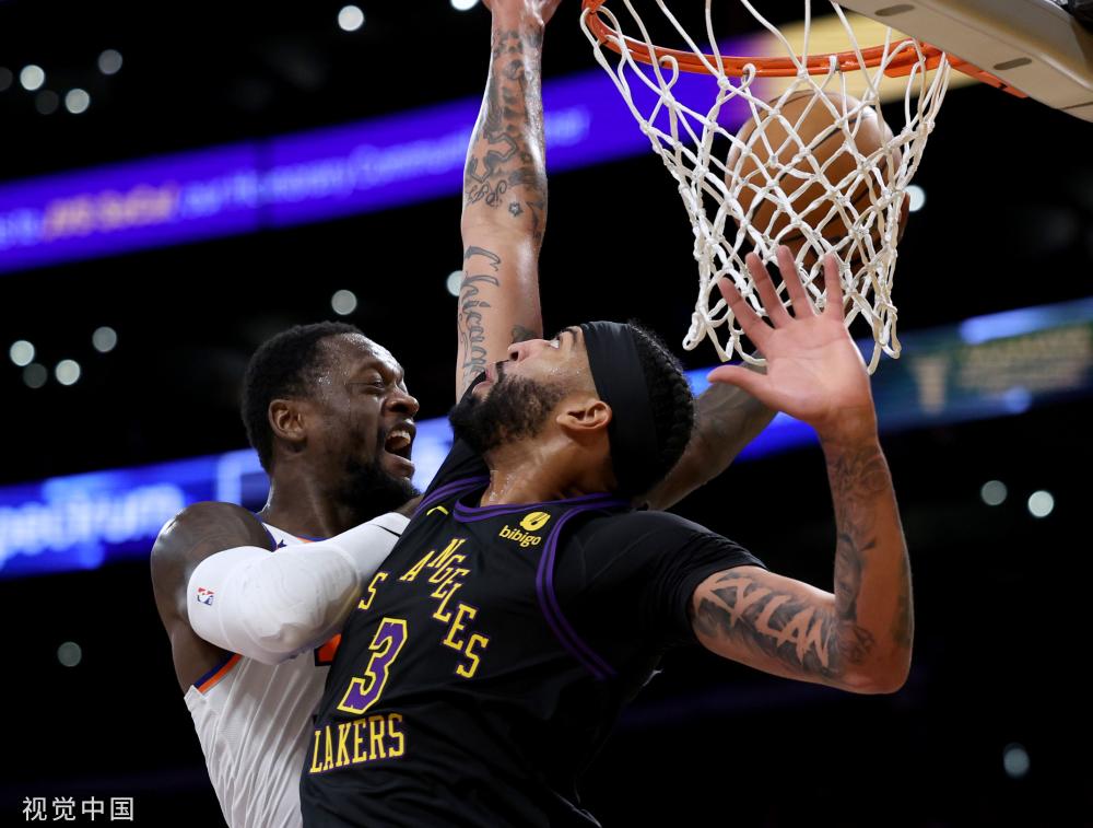 各队在拼搏 各队在拼搏