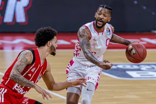 在高强度比 在高强度比