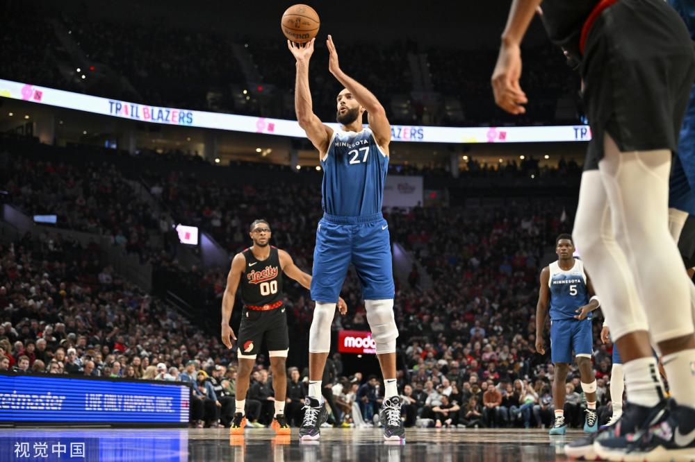 0比2落后 0比2落后